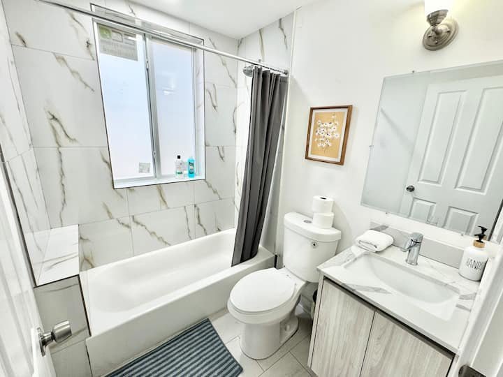 NOVO 1 cama/1 banheiro perto de Brickell