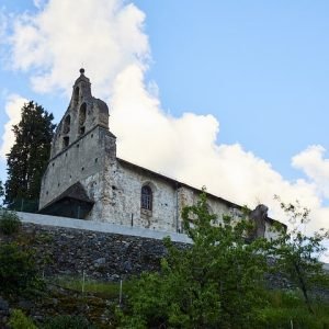 Retiro rústico à beira do rio