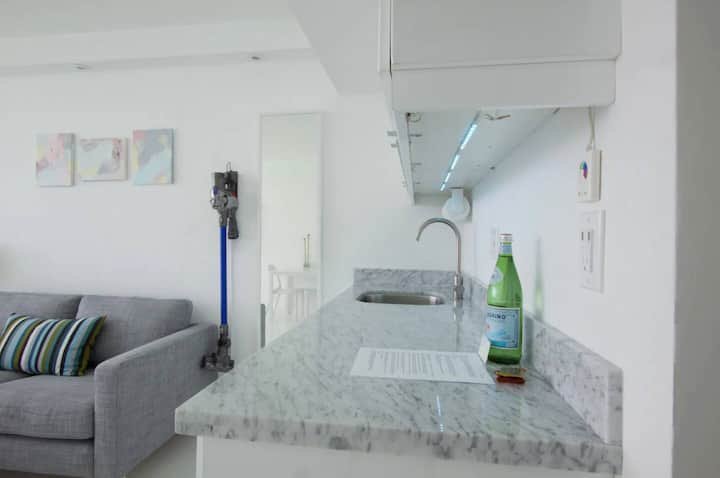 Apartamento à beira-mar com vista para o mar em frente à praia