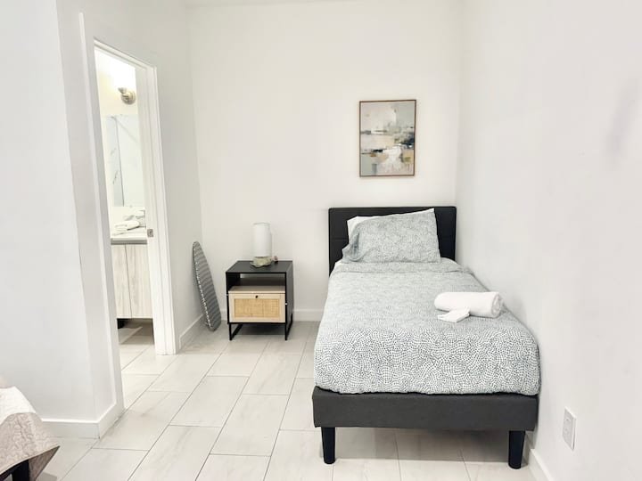 NOVO 1 cama/1 banheiro perto de Brickell