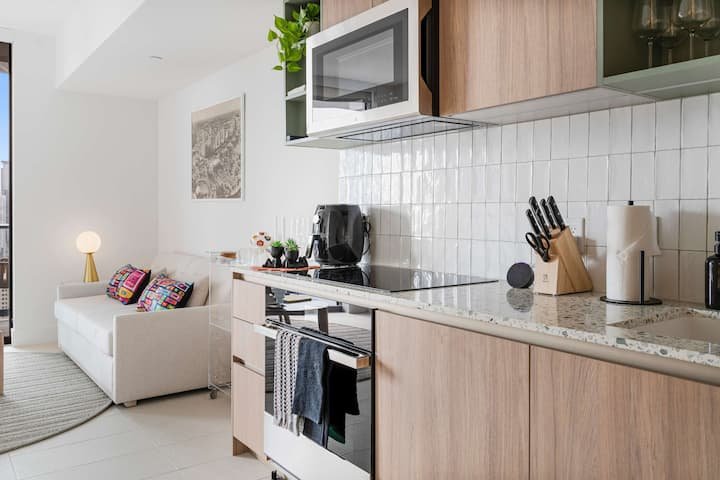 RumRunner, centro, piscina, academia, torre de serviço completo