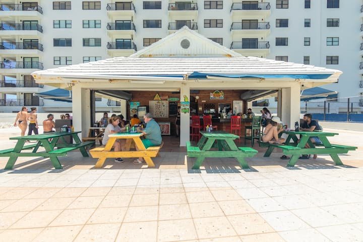 Resort à beira-mar com vista para a baía e estacionamento gratuito