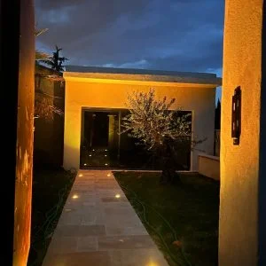 Apartamento com piscina coberta e jacuzzi