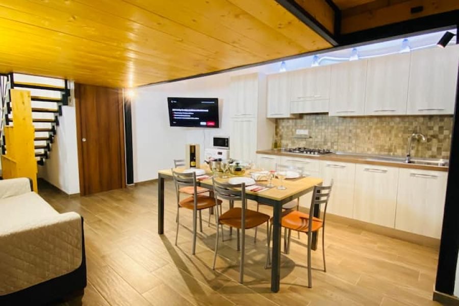 Loft Moderno Perto do Mar e Igreja de Piedigrotta