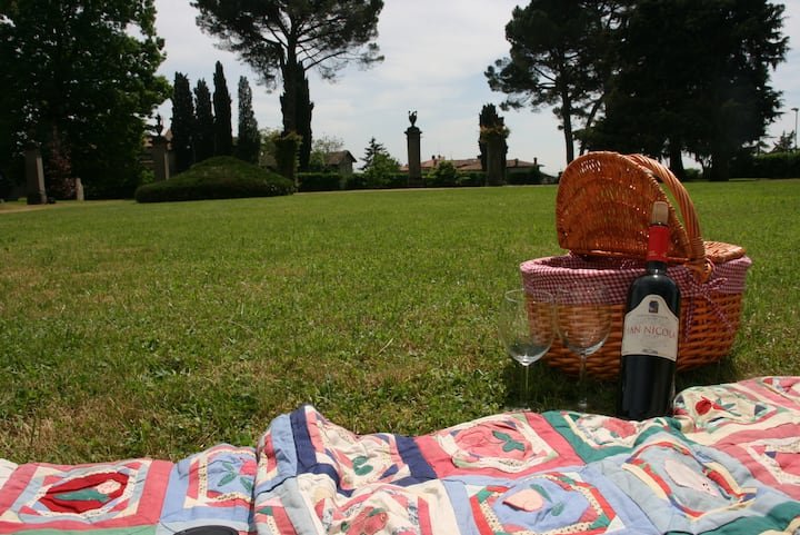 Villa Vitalba-1700 casa e vinícola a 1h de Milão