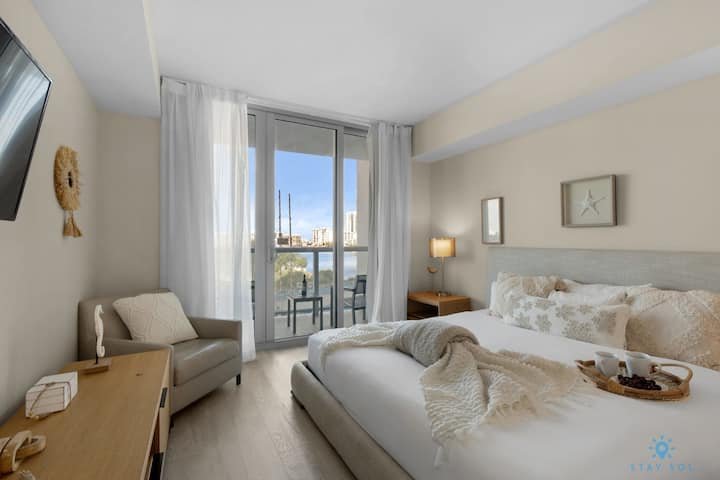 Apartamento espetacular: comodidades do resort + academia + piscina