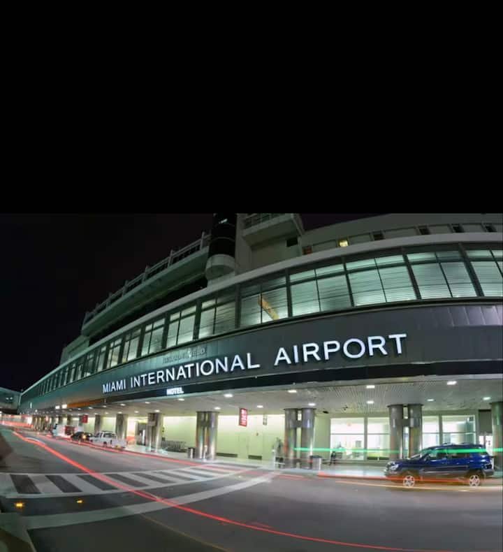 Lugar minúsculo com jacuzzi quente privativo a 7 minutos do aeroporto