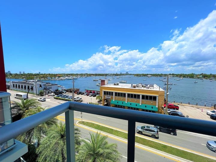 Vistas deslumbrantes da costa perto de Hollywood Beach