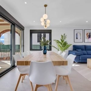 Apartamentos MAREN. Beachfront – Primeira Linha