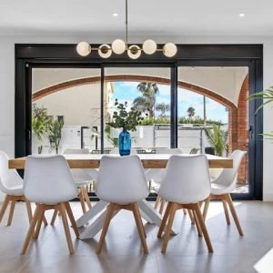 Apartamentos MAREN. Beachfront – Primeira Linha