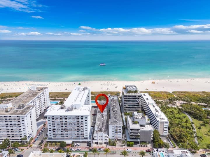 Condomínio South of Fifth Oceanfront com Beach Perks!