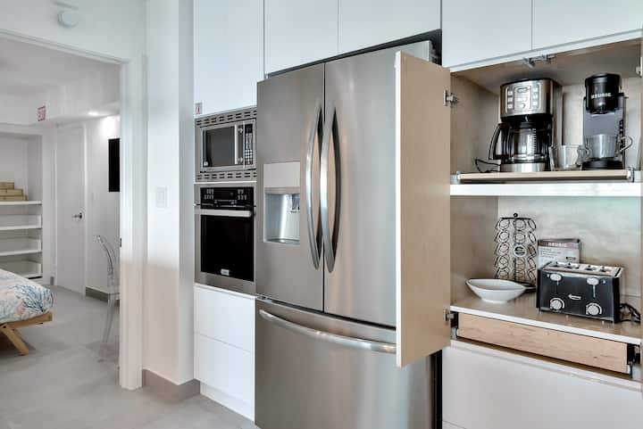 Frente à praia. Remodelado, luxo 3 CAMAS/2 quartos. 1,5