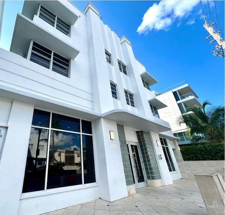 Condomínio South of Fifth Oceanfront com Beach Perks!