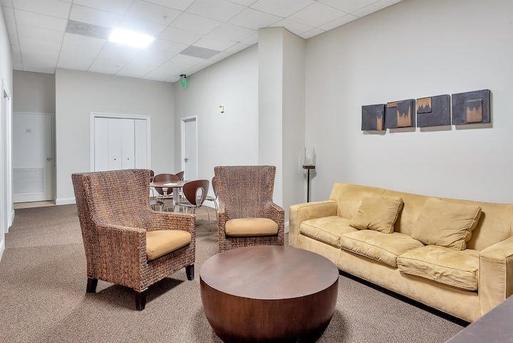 Frente à praia. Remodelado, luxo 3 CAMAS/2 quartos. 1,5