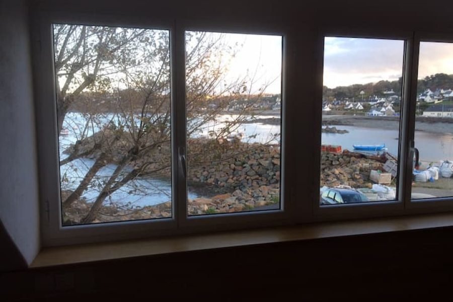 Casa de campo encantadora, pés na água