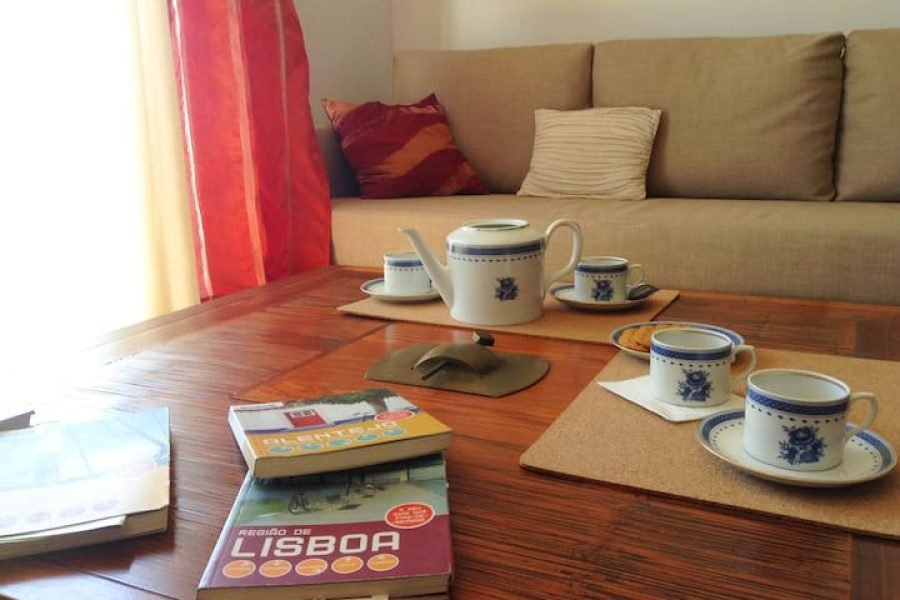 Casa das Olaias e garagem privativa fechada