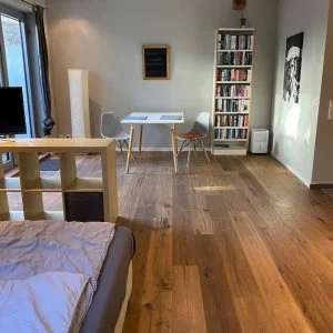 Apartamento bonito e tranquilo com um pequeno terraço