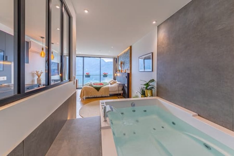 L&#8217;Eleweiss du Lac-Apartamento-Apartamento-Jacuzzi-Vista para o Lago