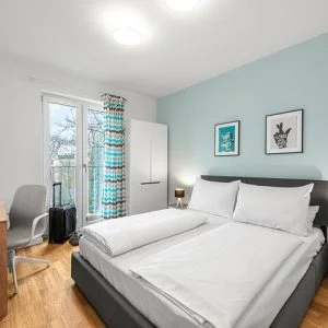 Apartamento de 3 quartos com varanda em Mitte/Gesundbr.