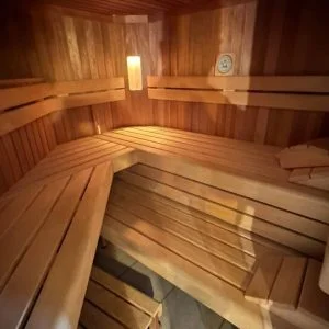 Tão verde no meio de Berlim! Para o S-Bahn e metrô 7 min!