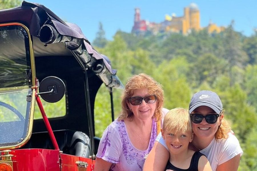 O Melhor de Sintra: Tour de Dia Completo em Jipe